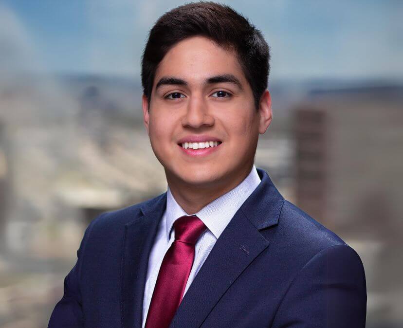 Professional Headshot of Daniel Rios