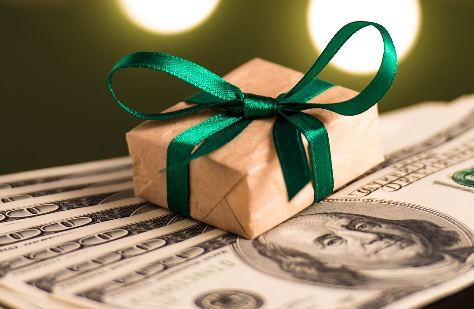 6 Tips for Managing Your Christmas Gift Budget | GuideStone